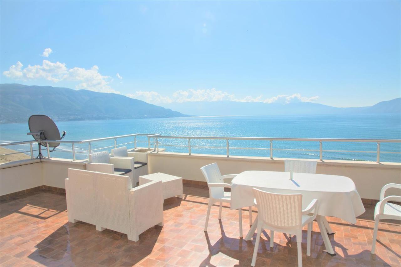 Sky & Sea Viewing Apartment Vlore Bagian luar foto