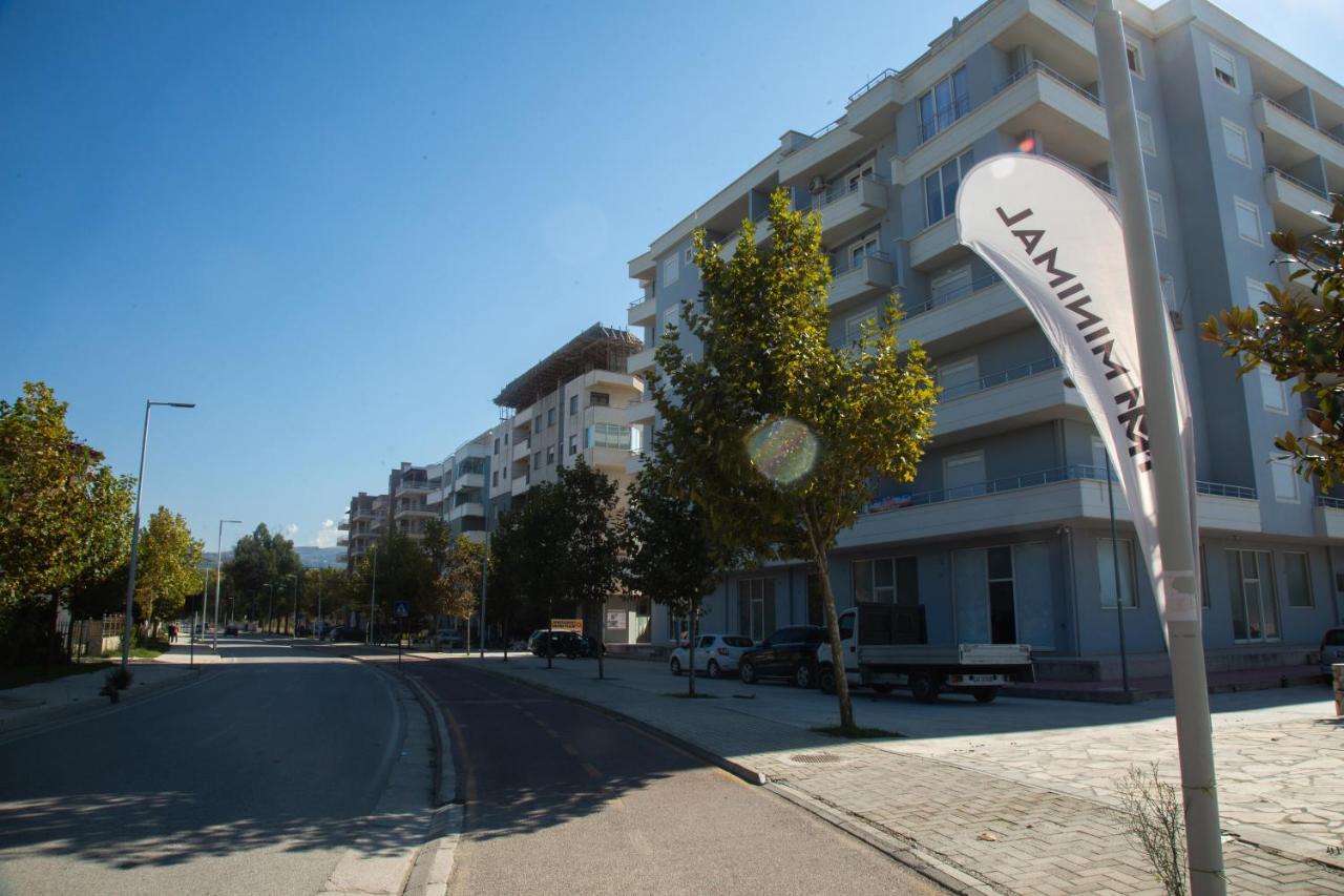 Sky & Sea Viewing Apartment Vlore Bagian luar foto