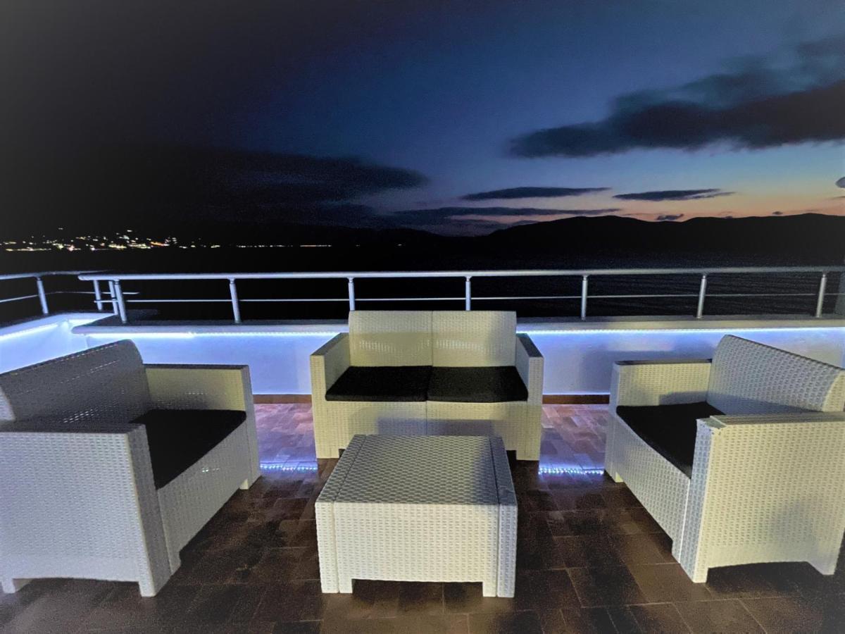 Sky & Sea Viewing Apartment Vlore Bagian luar foto