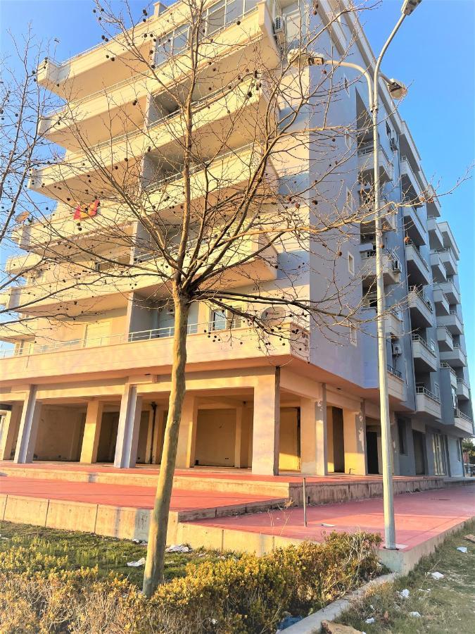 Sky & Sea Viewing Apartment Vlore Bagian luar foto