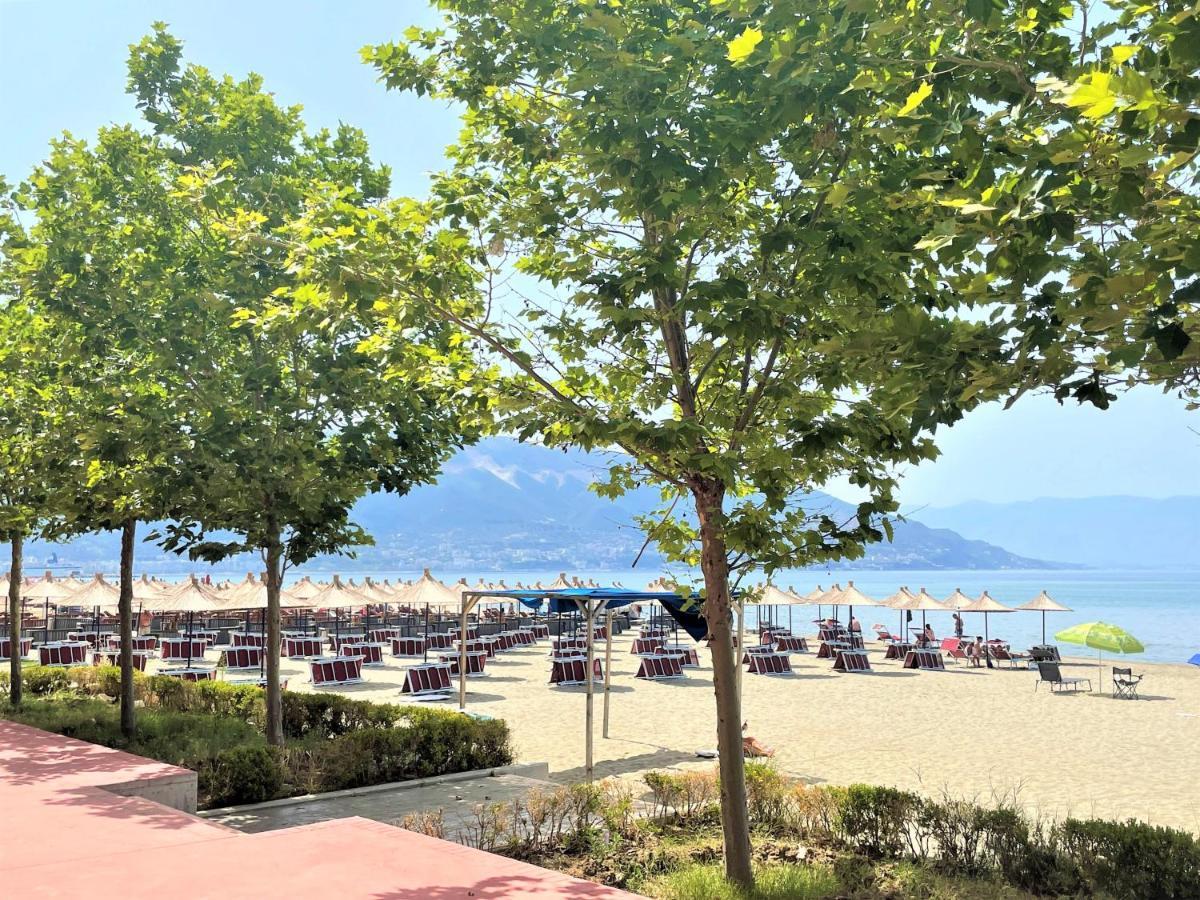 Sky & Sea Viewing Apartment Vlore Bagian luar foto