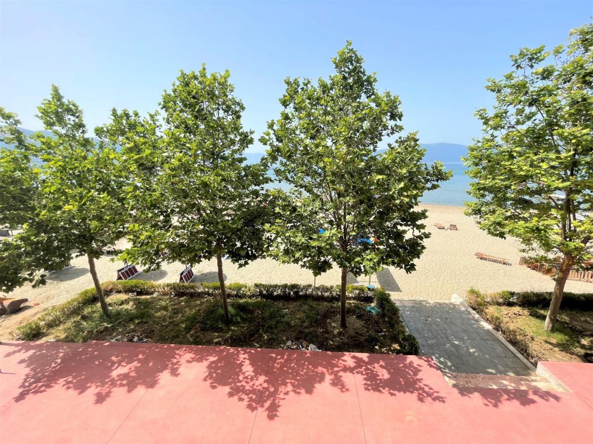 Sky & Sea Viewing Apartment Vlore Bagian luar foto