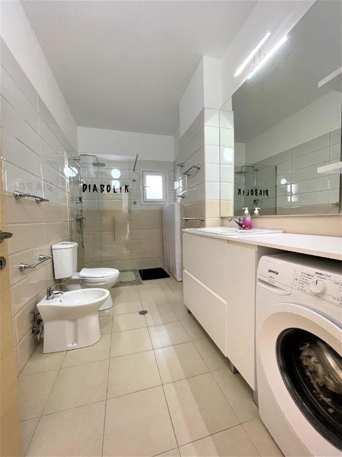 Sky & Sea Viewing Apartment Vlore Bagian luar foto