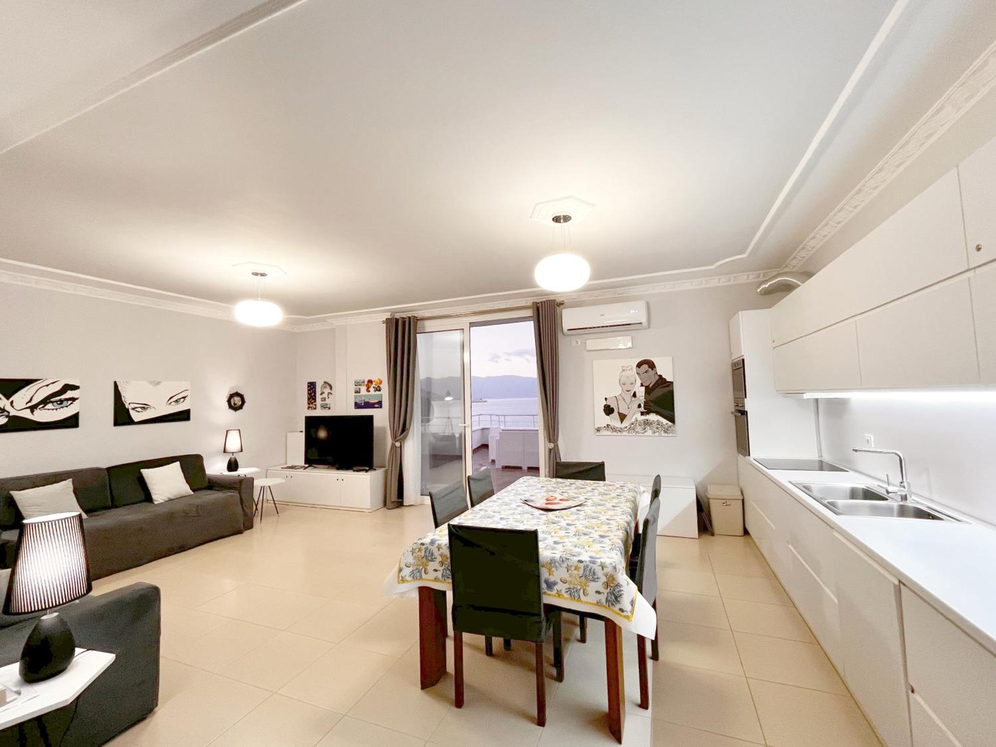 Sky & Sea Viewing Apartment Vlore Bagian luar foto