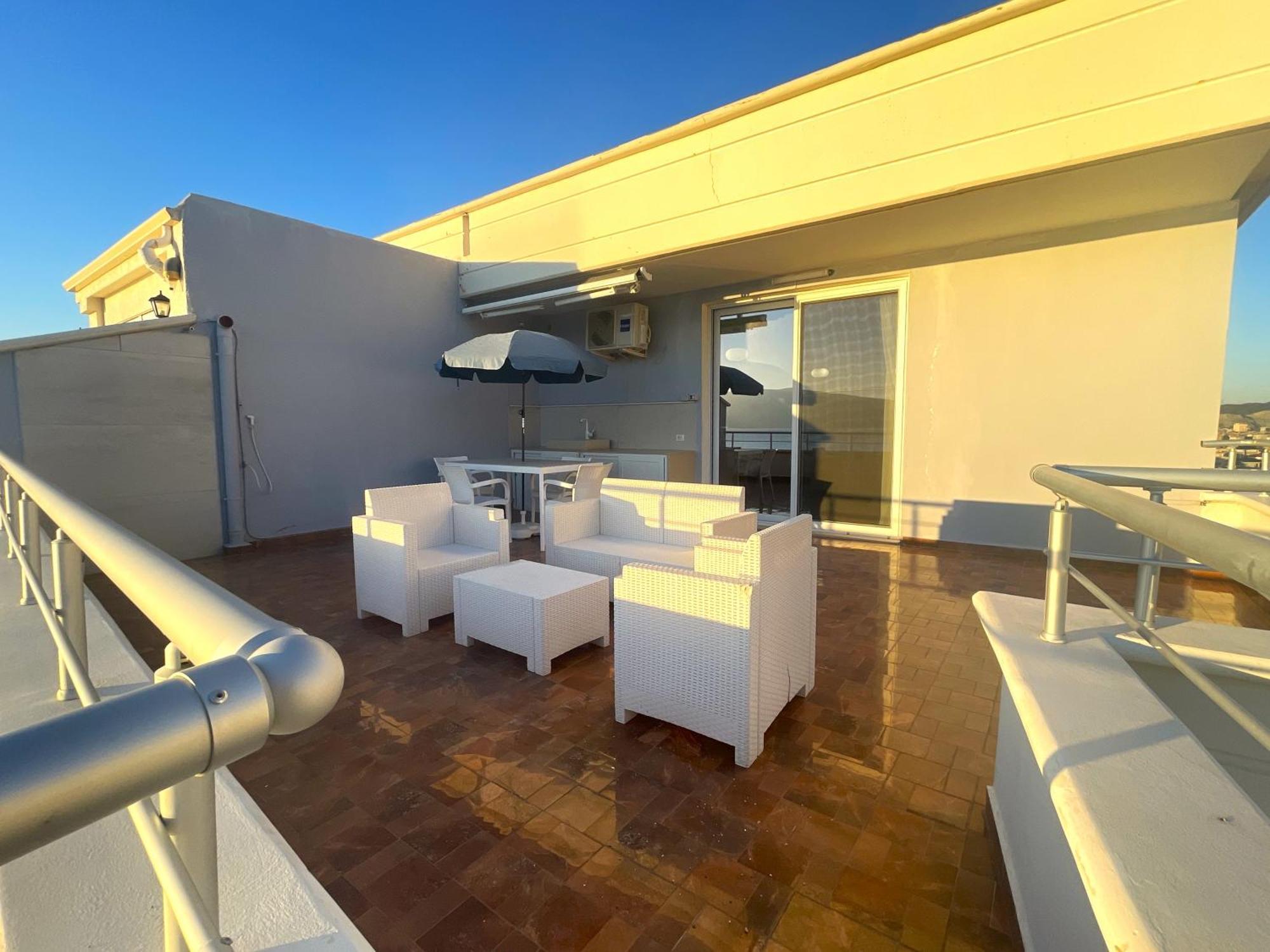 Sky & Sea Viewing Apartment Vlore Bagian luar foto